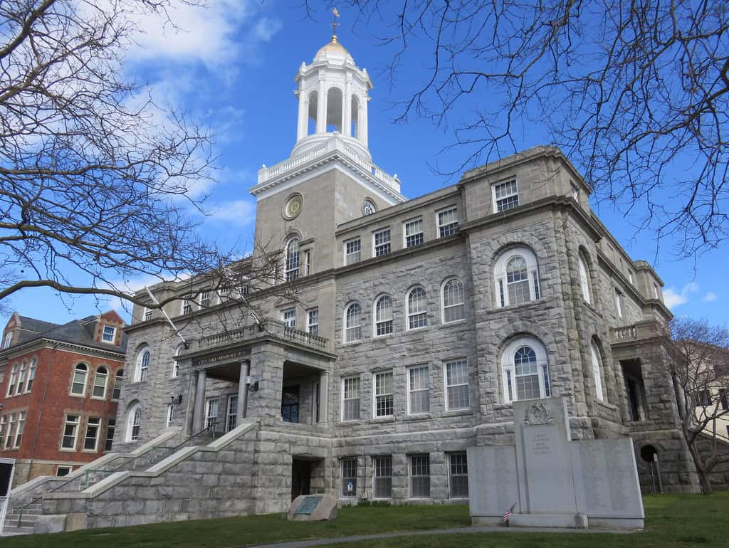 Newport City Council candidates discuss transportation issues Bike